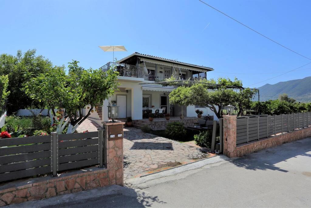 "Elegant & Quiet House" Apartment Igoumenitsa Luaran gambar